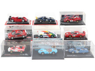 Lot 108 - DIVERS (9)