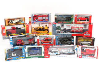 Lot 215 - DIVERS (15)