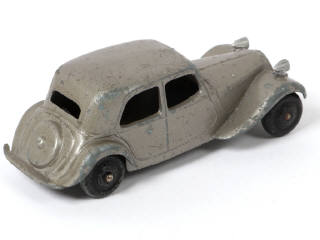 Lot 322 - DINKY TOYS (FRANCE) (1)