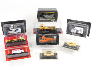 Lot 57 - DIVERS (9)