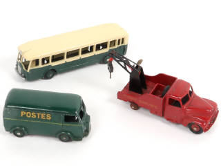 Lot 434 - DINKY TOYS (FRANCE) (3)