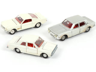 Lot 350 - DINKY TOYS (GB) (3)