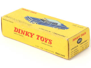 Lot 379 - DINKY TOYS (FRANCE) (1)