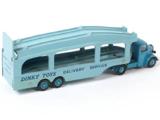 Lot 303 - DINKY TOYS (GB) (2)
