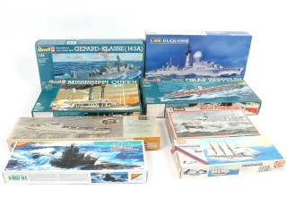 Lot 20 - DIVERS (8)
