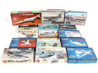 Lot 37 - DIVERS (15)