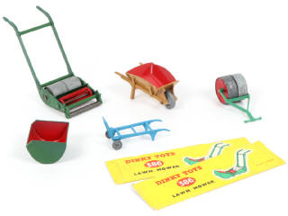 Lot 364 - DINKY TOYS (GB) (4)