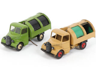 Lot 336 - DINKY TOYS (GB) (2)