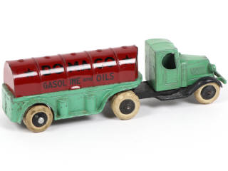 Lot 108 - TOOTSIETOY (USA) (1)
