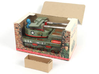 Lot 18 - YONEZAWA TOYS (JAPON) (1)