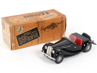 Lot 32 - VICTORY INDUSTRIES (GB) (1)