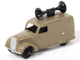 Lot 313 - DINKY TOYS (GB) (1)