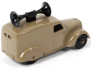 Lot 313 - DINKY TOYS (GB) (1)