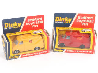 Lot 370 - DINKY TOYS (GB) (2)