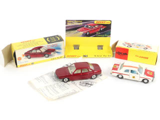 Lot 378 - DINKY TOYS (GB) (2)