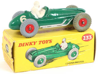 Lot 376 - DINKY TOYS (GB) (1)