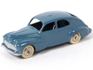 Lot 243 - DINKY TOYS (FRANCE) (1)