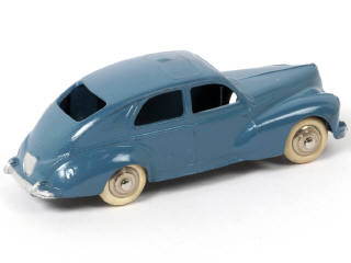 Lot 243 - DINKY TOYS (FRANCE) (1)