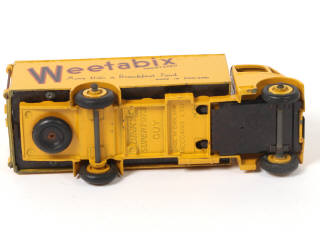 Lot 385 - DINKY TOYS (GB) (1)