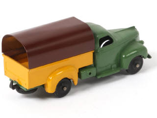 Lot 317 - DINKY TOYS (FRANCE) (1)