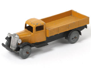 Lot 293 - DINKY TOYS (FRANCE) (1)