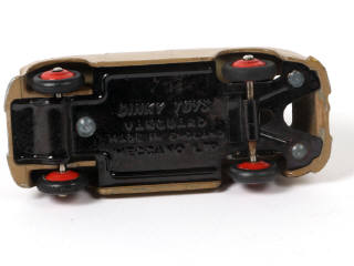 Lot 374 - DINKY TOYS (GB) (1)