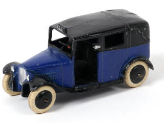 Lot 370 - DINKY TOYS (GB) (1)