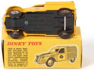 Lot 270 - DINKY TOYS (FRANCE) (1)