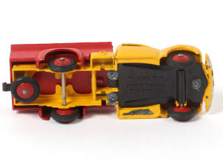 Lot 315 - DINKY TOYS (FRANCE) (1)