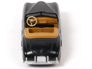 Lot 244 - DINKY TOYS (FRANCE) (1)