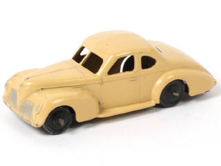 Lot 241 - DINKY TOYS (FRANCE) (1)