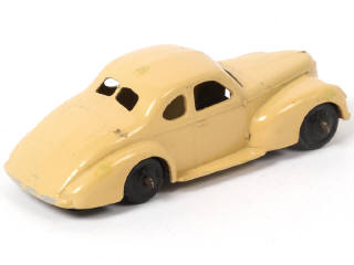 Lot 241 - DINKY TOYS (FRANCE) (1)