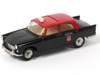 Lot 249 - DINKY TOYS (FRANCE) (1)