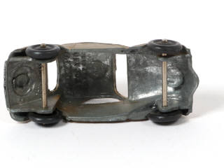 Lot 225 - DINKY TOYS (FRANCE) (1)