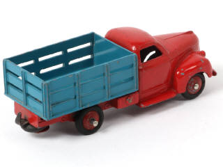 Lot 307 - DINKY TOYS (FRANCE) (1)