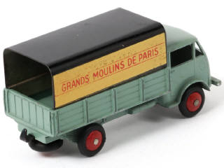 Lot 304 - DINKY TOYS (FRANCE) (1)