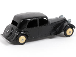 Lot 238 - DINKY TOYS (FRANCE) (1)