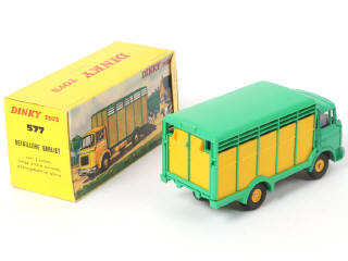 Lot 339 - DINKY TOYS (FRANCE) (1)