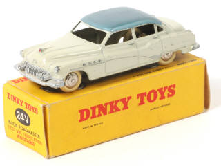 Lot 267 - DINKY TOYS (FRANCE) (1)