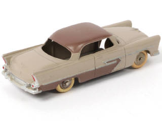 Lot 231 - DINKY TOYS (FRANCE) (1)