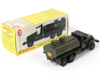 Lot 345 - DINKY TOYS (FRANCE) (1)