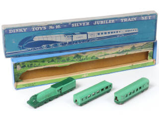 Lot 352 - DINKY TOYS (GB) (1)