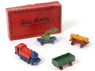 Lot 211 - DINKY TOYS (FRANCE) (1)
