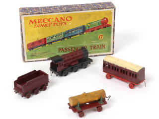 Lot 355 - DINKY TOYS (GB) (1)