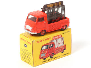 Lot 327 - DINKY TOYS (FRANCE) (1)