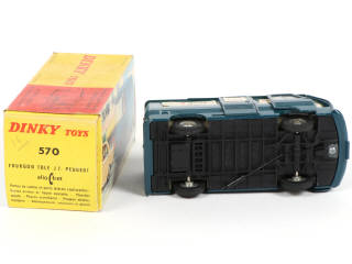 Lot 329 - DINKY TOYS (FRANCE) (1)