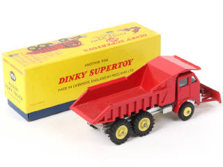 Lot 390 - DINKY TOYS (GB) (1)