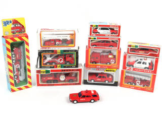 Lot 240 - DIVERS (JAPON) (12)