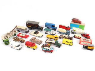 Lot 208 - DIVERS (20)