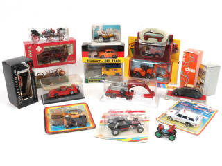 Lot 184 - DIVERS (16)